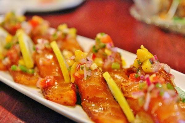 Sakana Sushi | restaurant | 3949 S Maryland Pkwy, Las Vegas, NV 89119, USA | 7027330066 OR +1 702-733-0066