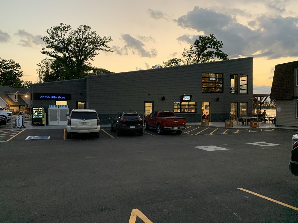 Traditions at the little store | restaurant | 6903 Twin Lakes Rd, Rockwell City, IA 50579, USA | 7122975138 OR +1 712-297-5138