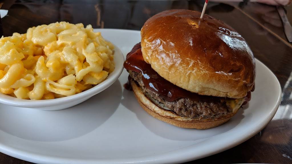 Korners Kountry Kitchen | restaurant | 559 Main St, Brookville, IN 47012, USA | 7655471039 OR +1 765-547-1039