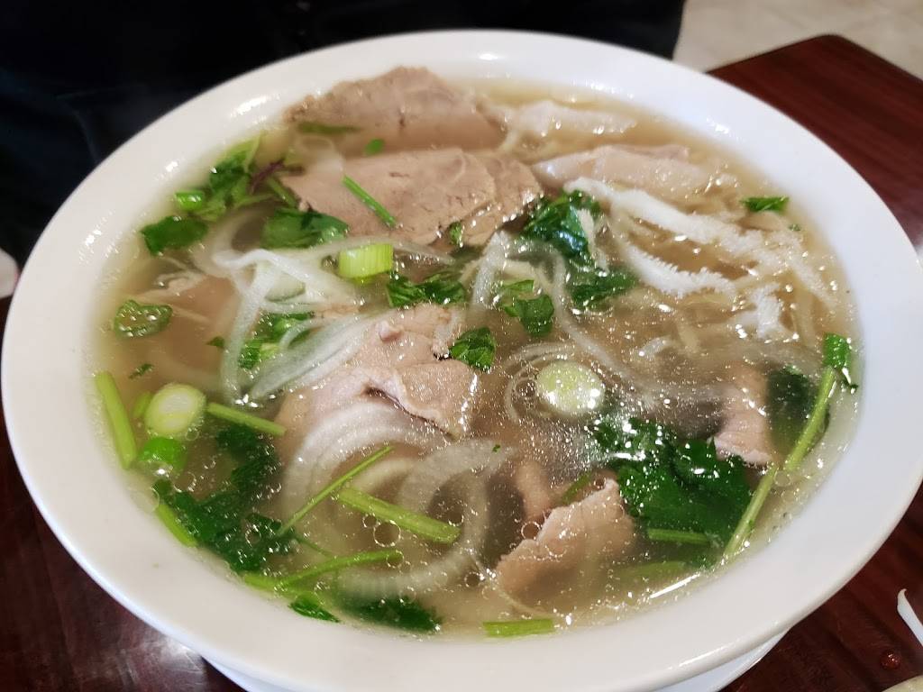 Thanh Binh Restaurant (Phở) | restaurant | 2119 E Ball Rd, Anaheim, CA 92806, USA | 7146359531 OR +1 714-635-9531