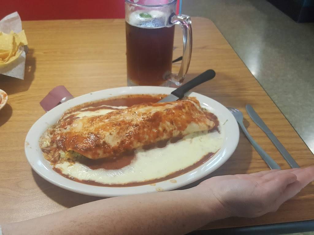 Dos Molinos Mexican Restaurant | restaurant | 2004 S Elizabeth St, Kokomo, IN 46902, USA | 7658658621 OR +1 765-865-8621