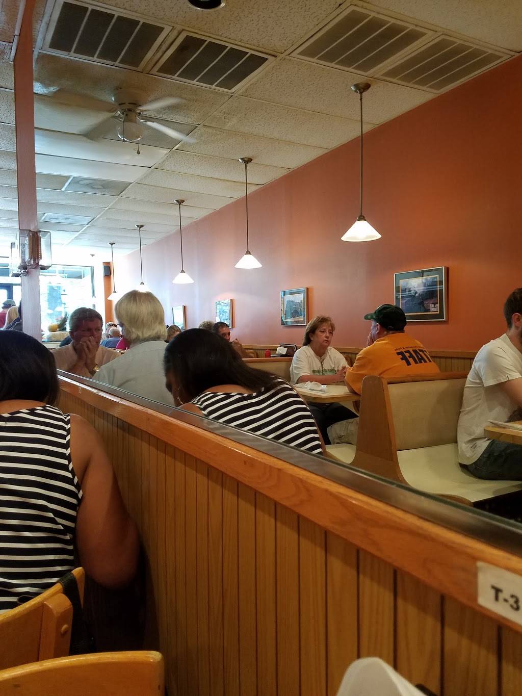 Dannys Cafe | restaurant | 110 W Front St, Burlington, NC 27215, USA | 3362264422 OR +1 336-226-4422