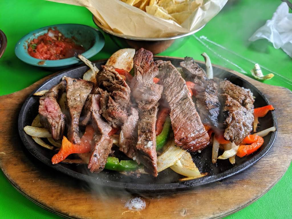 Blue Goose Cantina | restaurant | 14920 Midway Rd, Addison, TX 75001, USA | 9727268771 OR +1 972-726-8771