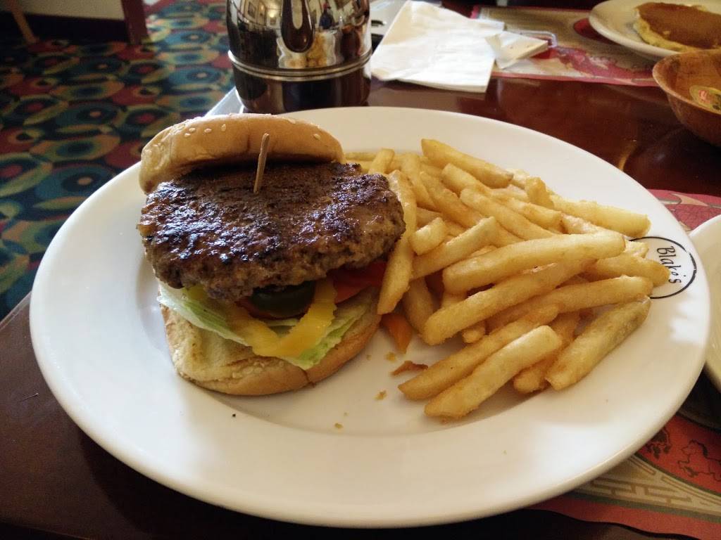 Uncle Joe’s Family Restaurant | restaurant | 124 Main St N, Markham, ON L3P 1Y1, Canada | 9052942249 OR +1 905-294-2249