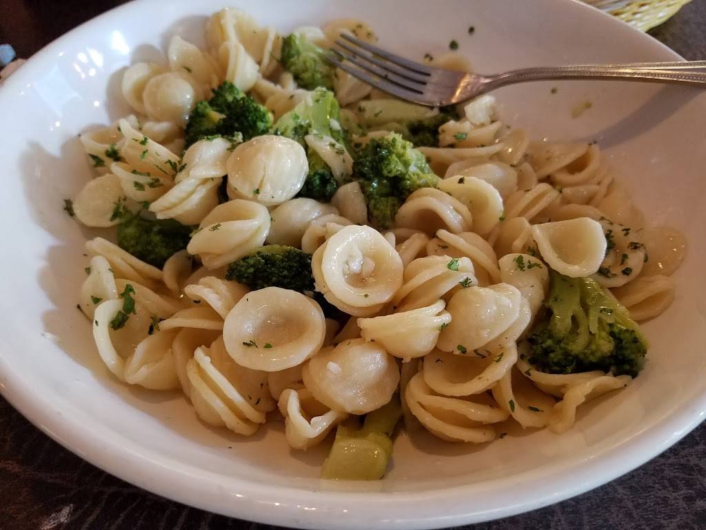 Salvatores | restaurant | 650 1/2 W German St, Herkimer, NY 13350, USA | 3158662600 OR +1 315-866-2600