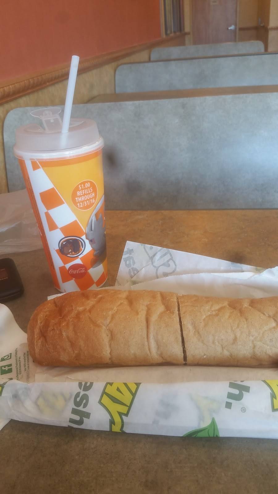 Subway Restaurants | restaurant | 2788 W Andrew Johnson Hwy, Morristown, TN 37814, USA | 4235872179 OR +1 423-587-2179