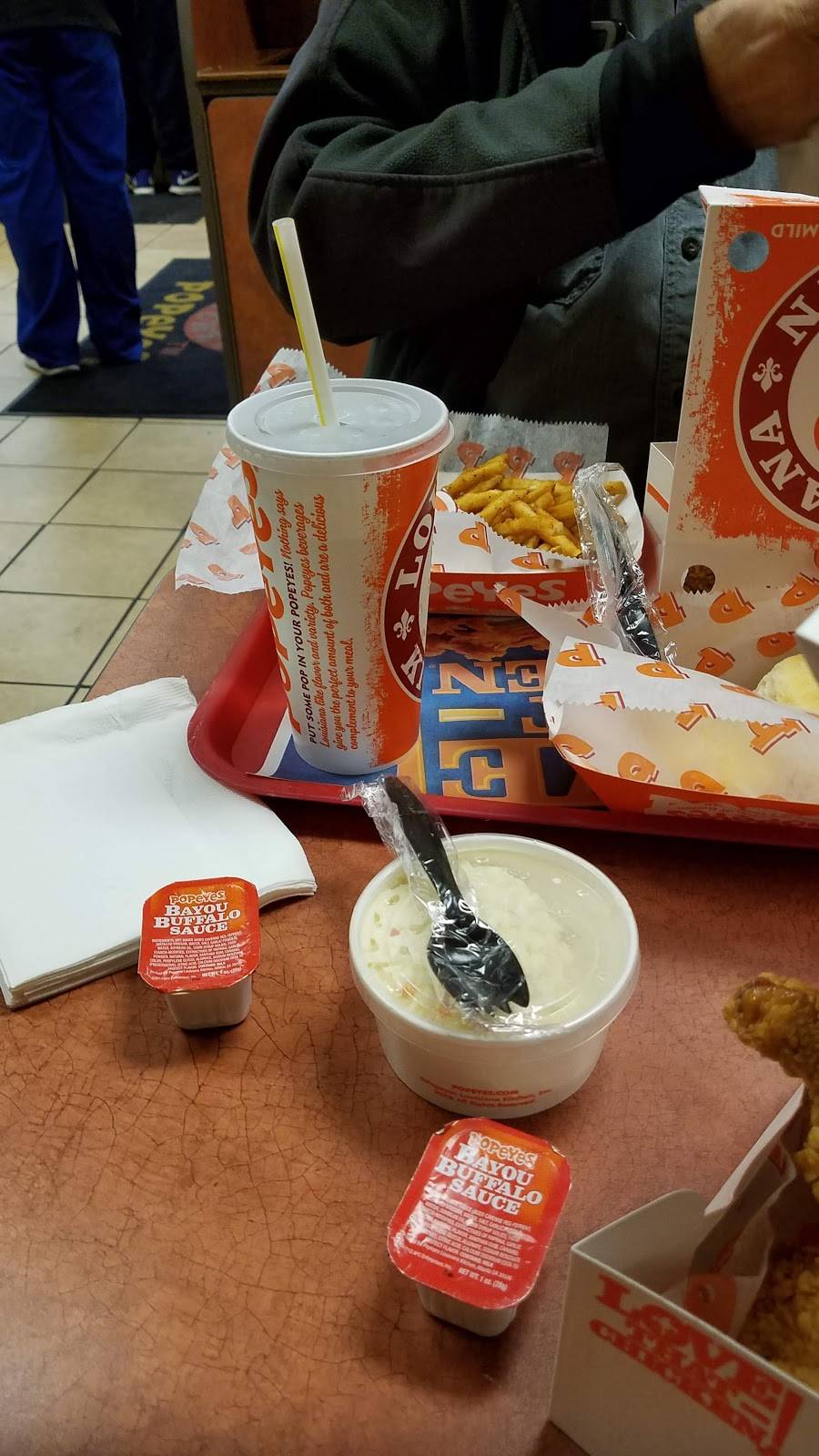 Popeyes Louisiana Kitchen | restaurant | 587 Hungerford Dr, Rockville, MD 20850, USA | 3013407304 OR +1 301-340-7304
