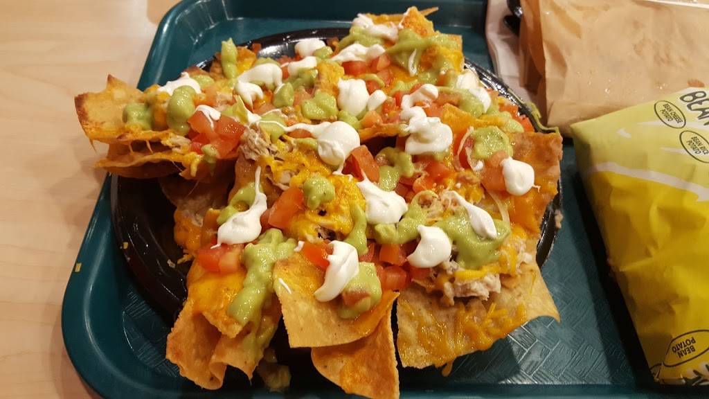 Miguels Jr. | restaurant | 30362 Haun Rd, Menifee, CA 92584, USA | 9516795299 OR +1 951-679-5299