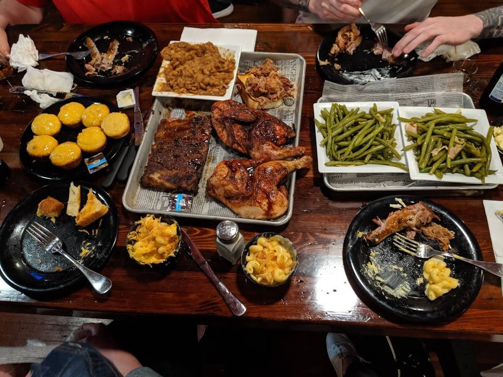 Alvis Barbeque | restaurant | 3233 Biddle Ave, Wyandotte, MI 48192, USA | 7342831030 OR +1 734-283-1030