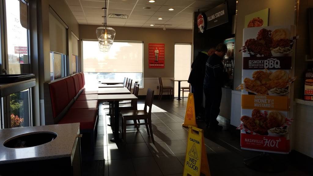 KFC | restaurant | 1609 E 2nd St, Edmond, OK 73034, USA | 4053402783 OR +1 405-340-2783