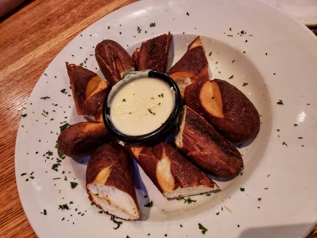 54th Street Grill & Bar | restaurant | 5722 TX-1604 Loop, San Antonio, TX 78251, USA | 2106840054 OR +1 210-684-0054