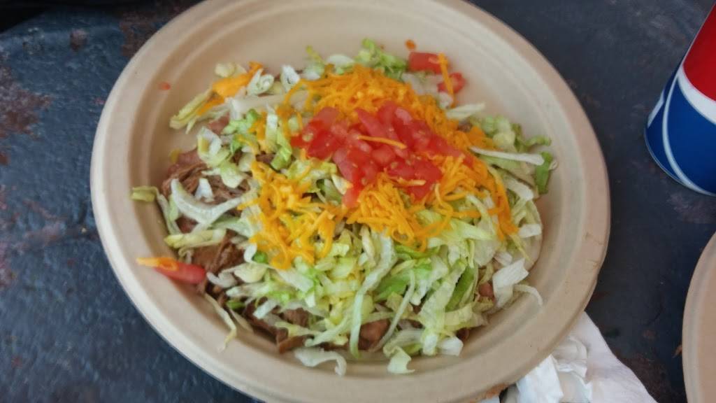 Cucas Mexican Food | restaurant | 527 E State St, Redlands, CA 92373, USA | 9093359557 OR +1 909-335-9557