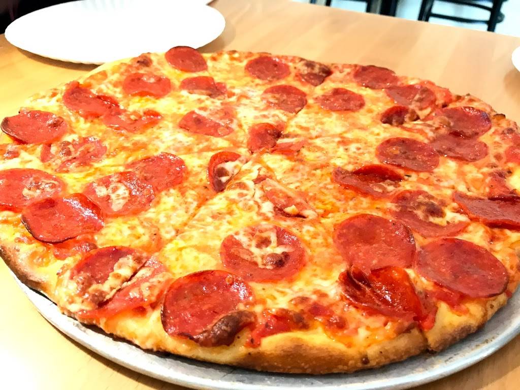 Francos Pizzeria | restaurant | 508 W State St, Ithaca, NY 14850, USA | 6073195132 OR +1 607-319-5132