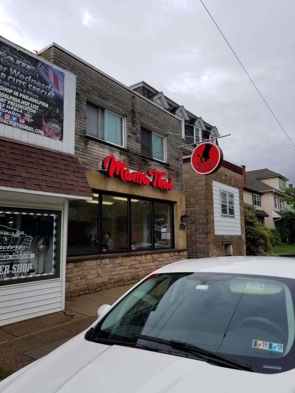 MAMA Thai | restaurant | 217 E Main St, Lansdale, PA 19446, USA | 2153684500 OR +1 215-368-4500