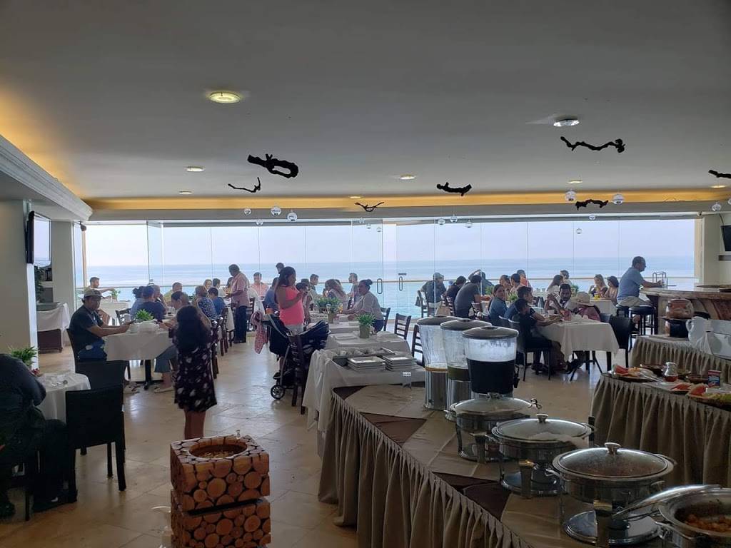 Restaurante Los Cristales | restaurant | Carretera Libre Tijuana, Escenica Ensenada - Tijuana Km. 35.16, Hermenegildo Cuenca Diaz, 22710 Rosarito, B.C., Mexico | 0446611120096 OR +52 1 661 112 0096