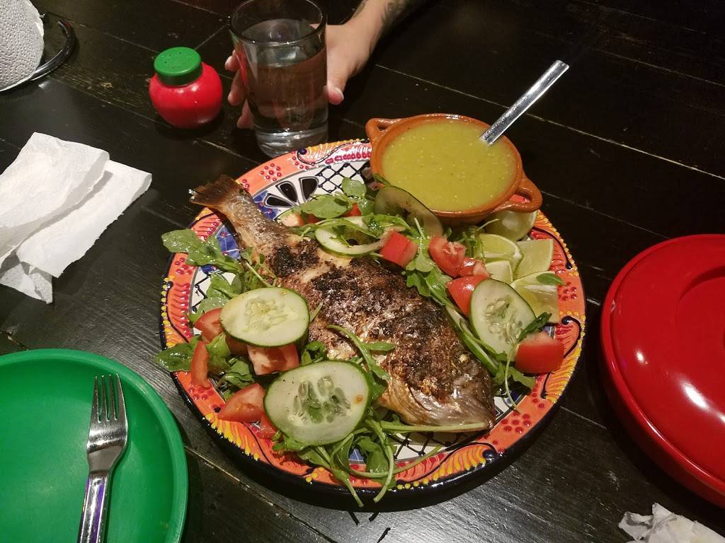 Revolver Taco Lounge | restaurant | 2701 Main St, Dallas, TX 75226, USA | 2142727163 OR +1 214-272-7163