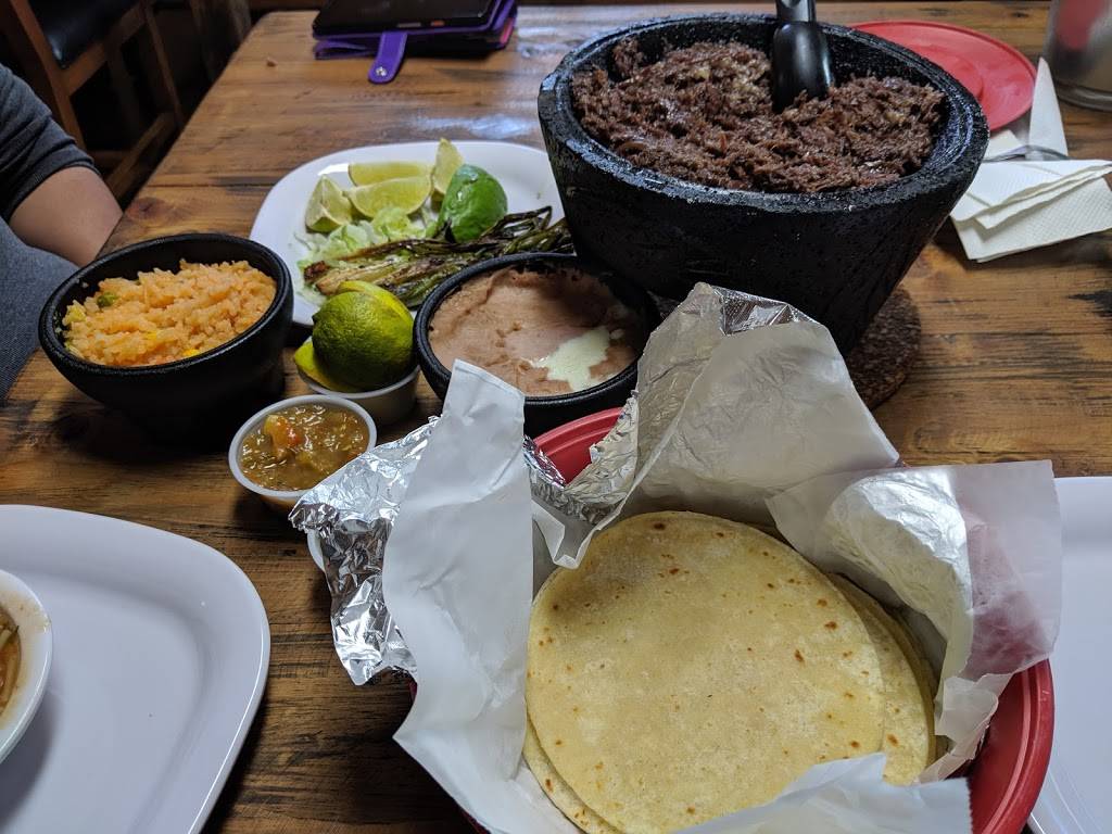 Don Choche Tacos Y Cerveza | restaurant | 7319 4th St NW, Los Ranchos De Albuquerque, NM 87107, USA | 5054332242 OR +1 505-433-2242