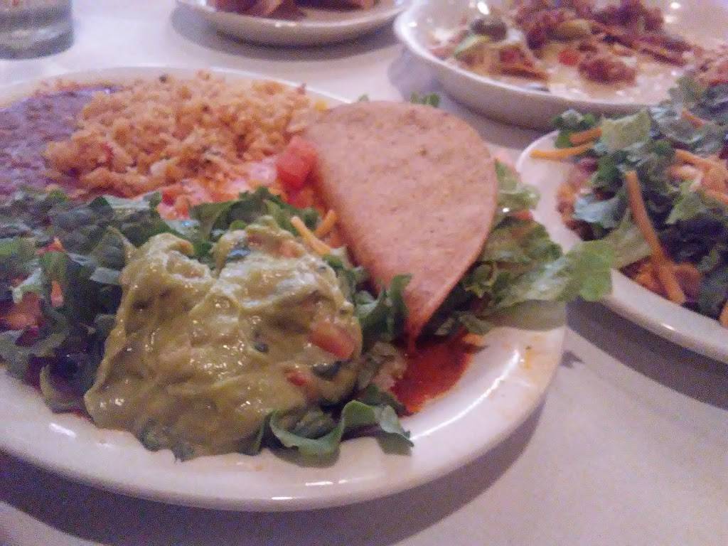 Ernestos Mexican Specialties & Seafood | restaurant | 2559 Jackson Keller Rd, San Antonio, TX 78230, USA | 2103441248 OR +1 210-344-1248