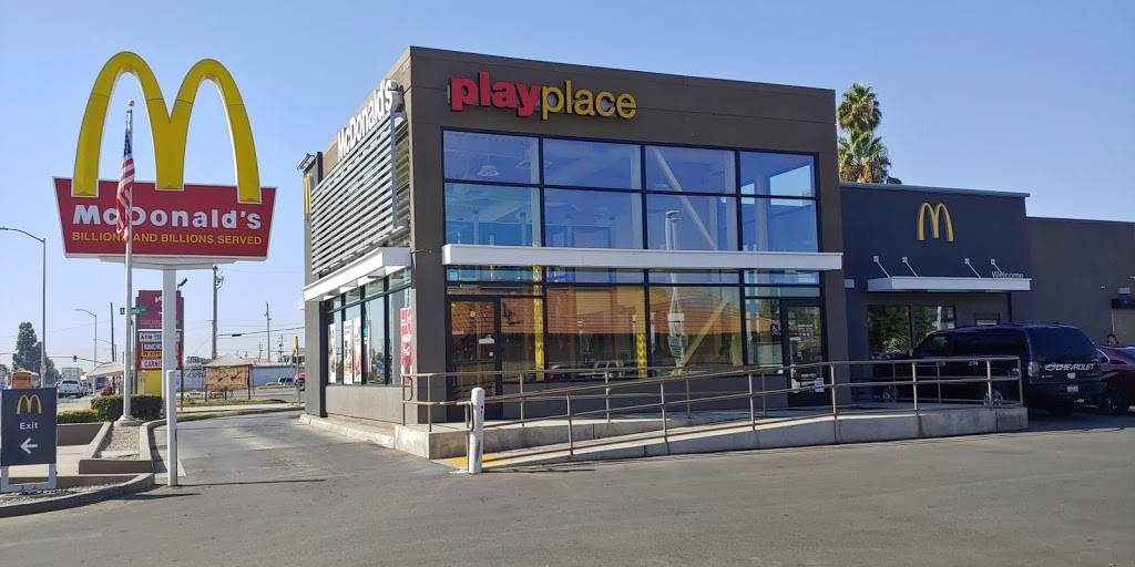 McDonalds | cafe | 10320 Main St, Lamont, CA 93241, USA | 6618453529 OR +1 661-845-3529