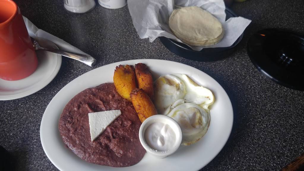 The Latin Grill | restaurant | 2096 Beacon Manor Dr, Fort Myers, FL 33907, USA | 2392049184 OR +1 239-204-9184