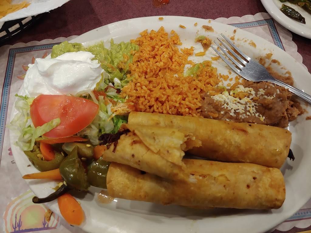 MiRanchito | restaurant | 149 W Commercial Ave, Lowell, IN 46356, USA | 2196962270 OR +1 219-696-2270