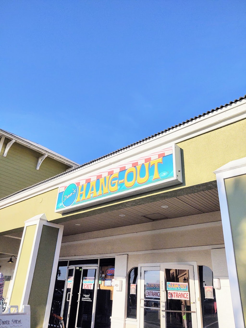Dees Hang Out | restaurant | 529 N Richard Jackson Blvd, Panama City Beach, FL 32407, USA | 8502494264 OR +1 850-249-4264