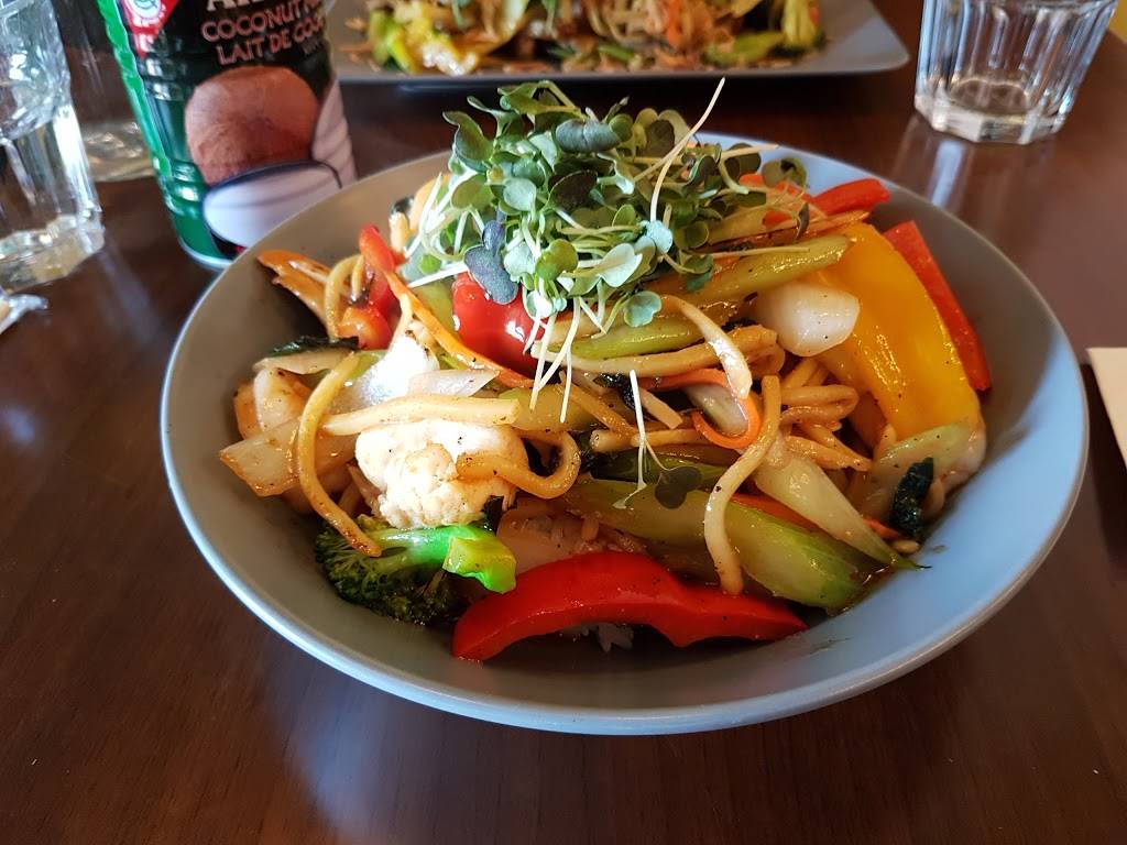 Chanhda cuisine asiatique | restaurant | 2900 Chemin Saint-Louis, Québec, QC G1W 4R7, Canada | 5819812430 OR +1 581-981-2430