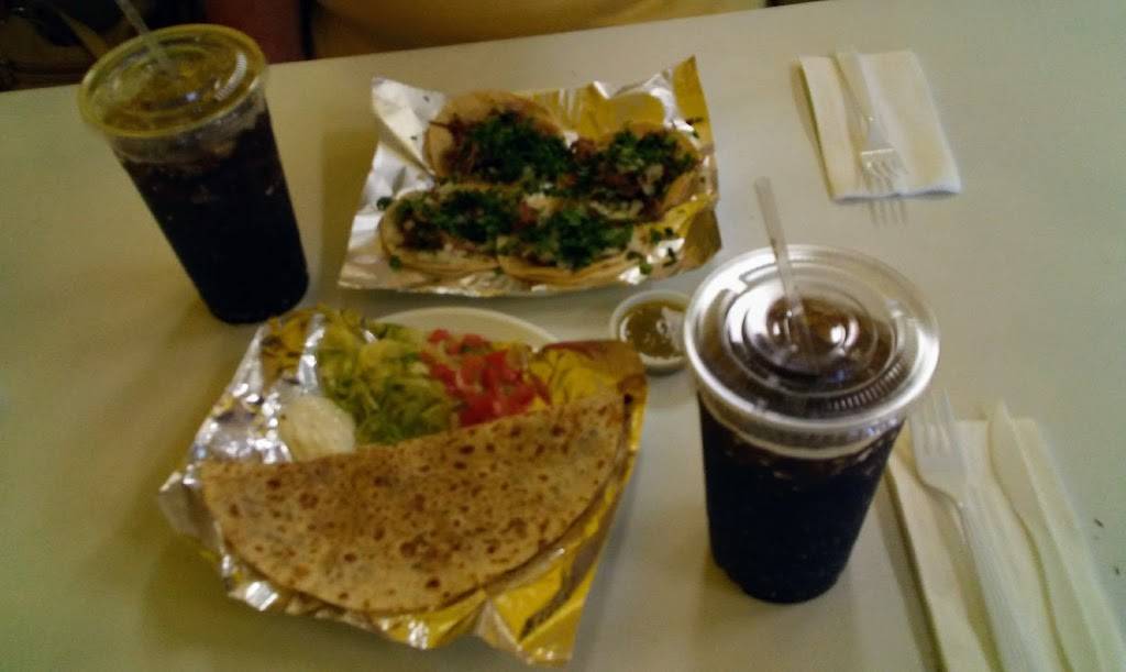 LA CASA DEL GUAJOLOTE | restaurant | 1437 E Main St, Mesa, AZ 85203, USA | 4804069394 OR +1 480-406-9394