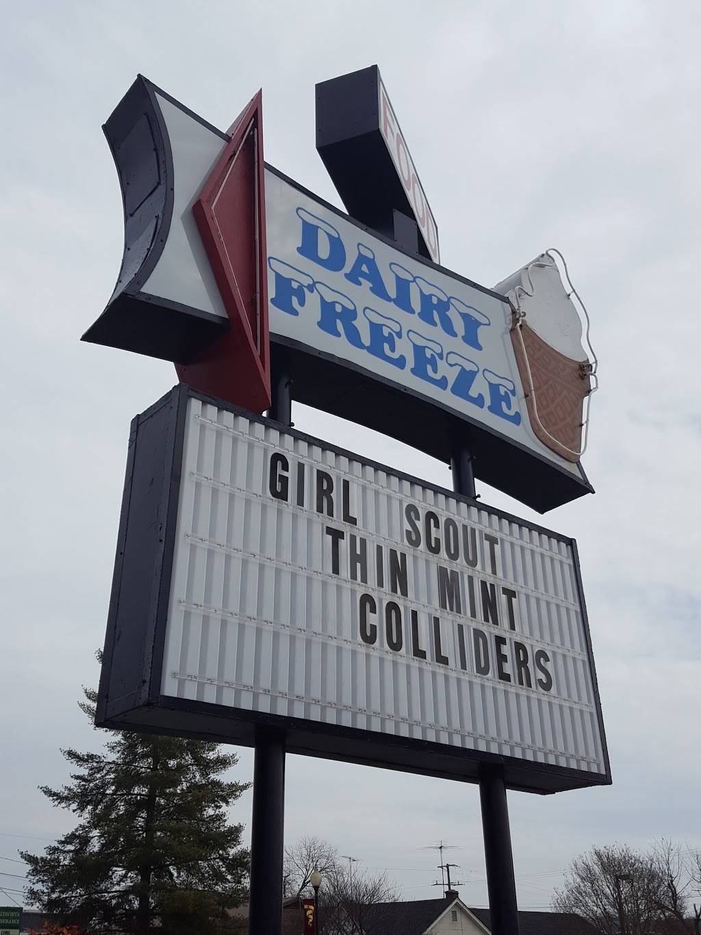 Dairy Freeze | restaurant | 910 Main St, Altavista, VA 24517, USA | 4343695479 OR +1 434-369-5479