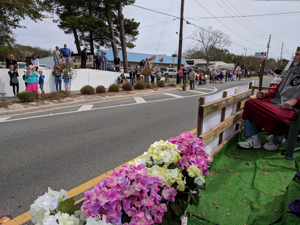 The Fishermans Wife Carrabelle | restaurant | 201 8th St W, Carrabelle, FL 32322, USA | 8506974533 OR +1 850-697-4533