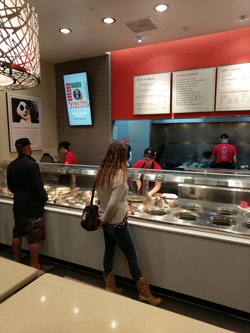 Panda Express | meal takeaway | 1151 40th St, Emeryville, CA 94608, USA | 5106551139 OR +1 510-655-1139