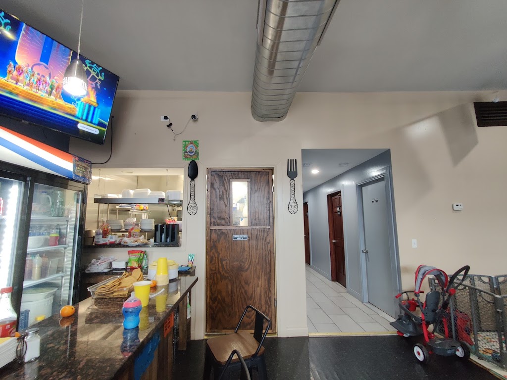 KATRACHAS RESTAURANT | restaurant | 5708 S Western Ave, Chicago, IL 60636, USA | 7739126618 OR +1 773-912-6618