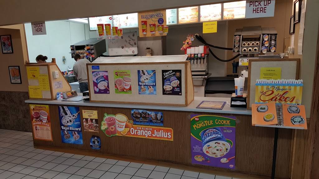 Dairy Queen Store | restaurant | 904 2nd St, Coralville, IA 52241, USA | 3193389483 OR +1 319-338-9483