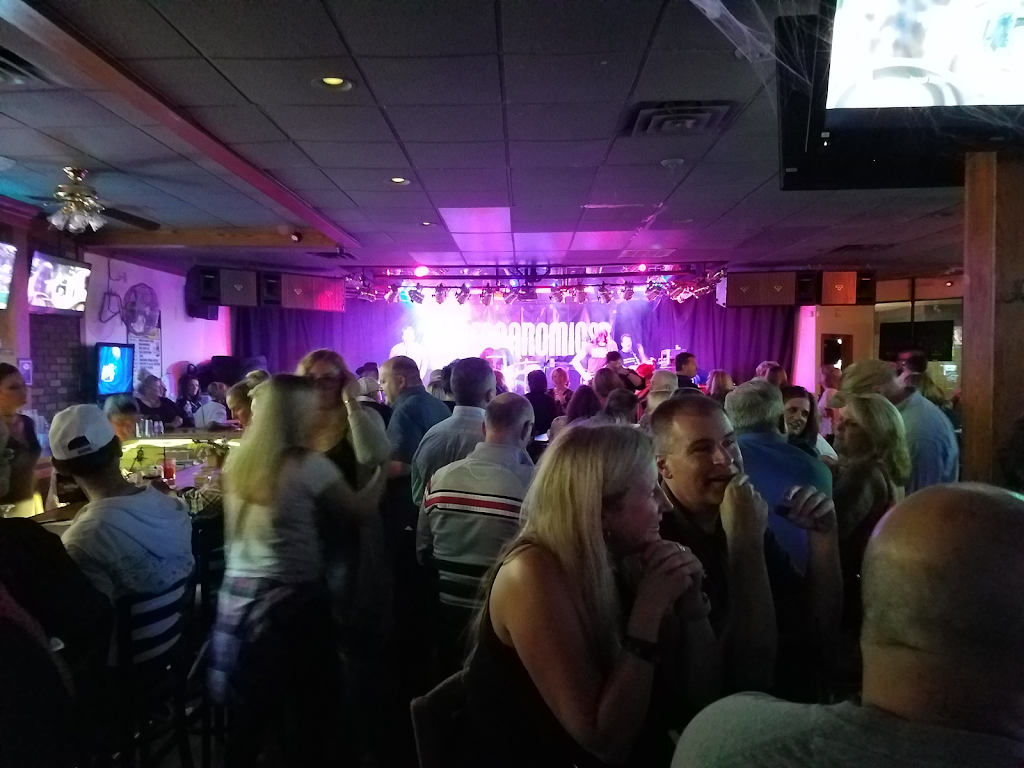 Last Call Music Bar & Grill | restaurant | 5815 Karric Square Dr, Dublin, OH 43017, USA | 6144679310 OR +1 614-467-9310