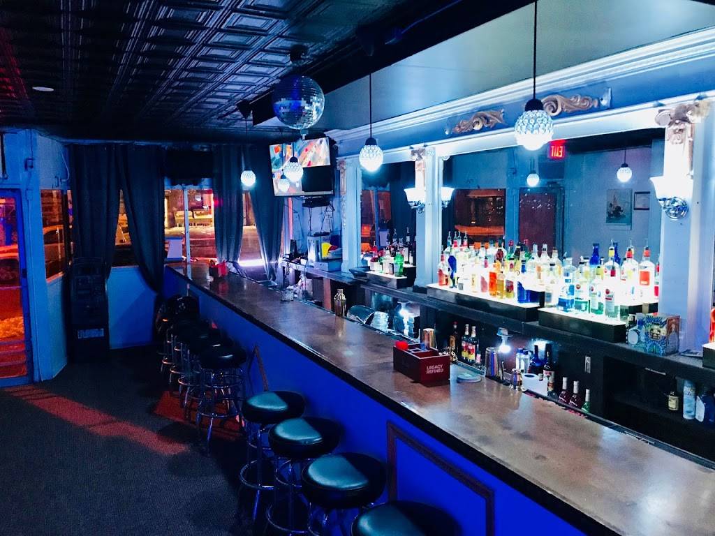 Slik Bar & Grill | restaurant | 77 Mill St, Newburgh, NY 12550, USA | 8457875555 OR +1 845-787-5555