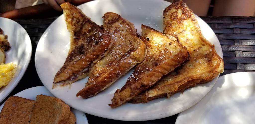 Vinnys Lunchbox | restaurant | 171 Avenue U, Brooklyn, NY 11223, USA | 7182663138 OR +1 718-266-3138