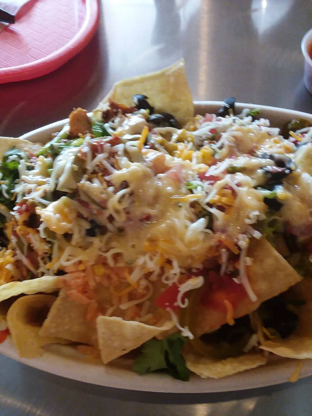 Izzos Illegal Burrito | restaurant | 70488 LA-21 #100, Covington, LA 70433, USA | 9853275114 OR +1 985-327-5114