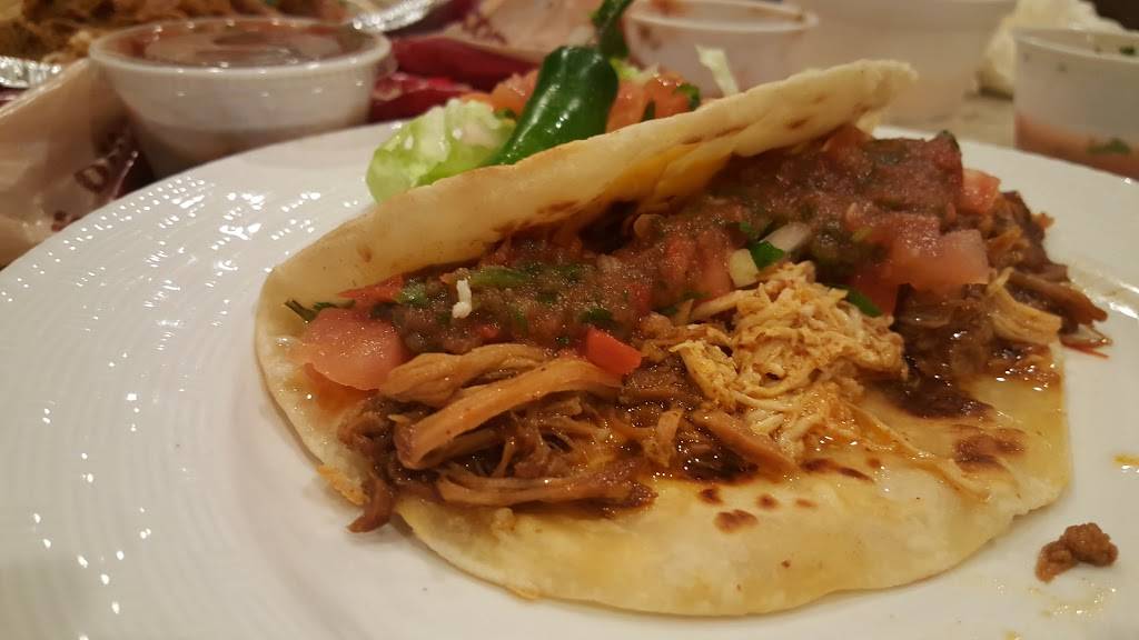 Cafe Rio Mexican Grill | restaurant | 2904 S Santan Village Pkwy, Gilbert, AZ 85295, USA | 4802586750 OR +1 480-258-6750