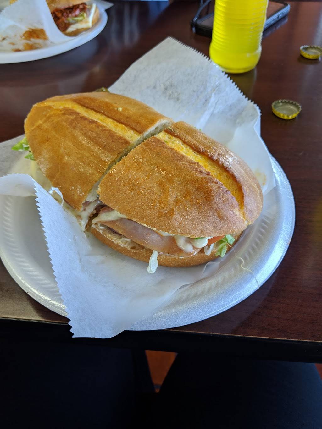 Tortas Y Jugos Caribe | restaurant | 11332 E 21st St, Tulsa, OK 74129, USA | 9184374696 OR +1 918-437-4696