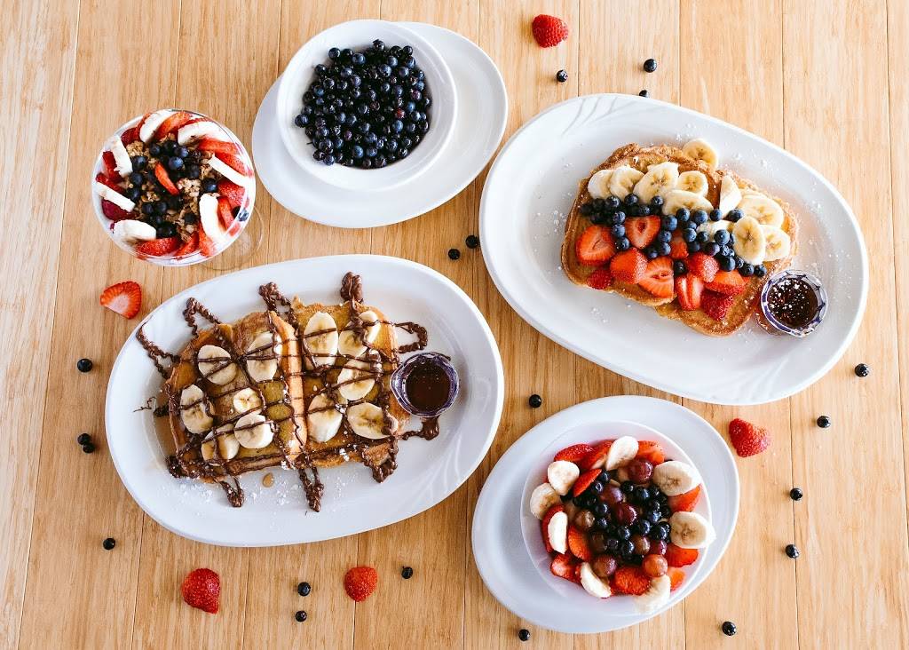 Pegahs Family Restaurant | restaurant | 8701 Shawnee Mission Pkwy, Merriam, KS 66202, USA | 9133628663 OR +1 913-362-8663