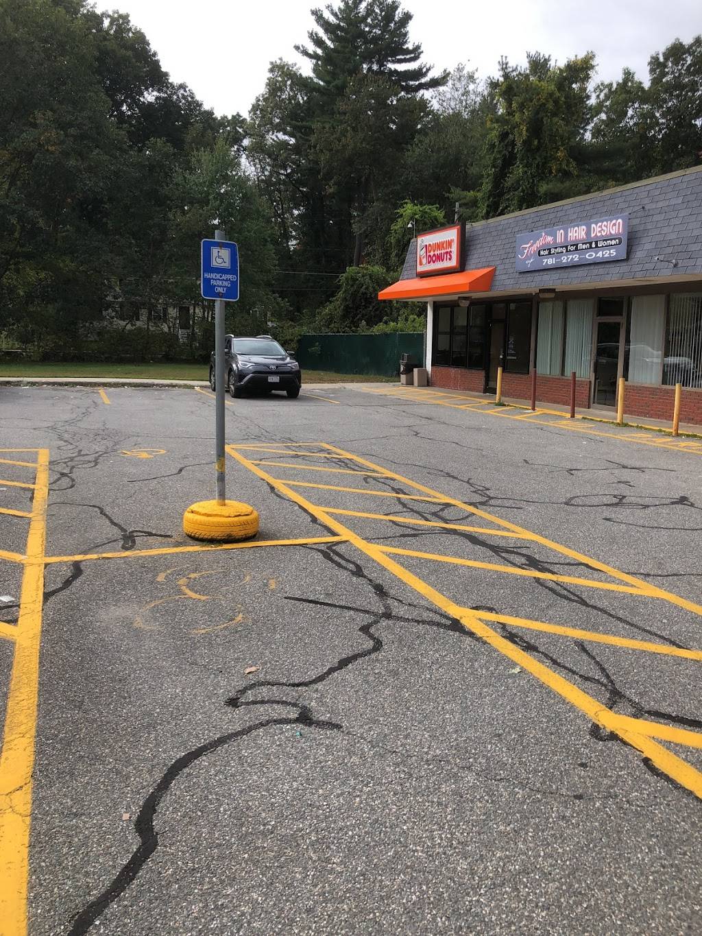 Dunkin | bakery | 85 Wilmington Rd, Burlington, MA 01803, USA | 7812722765 OR +1 781-272-2765