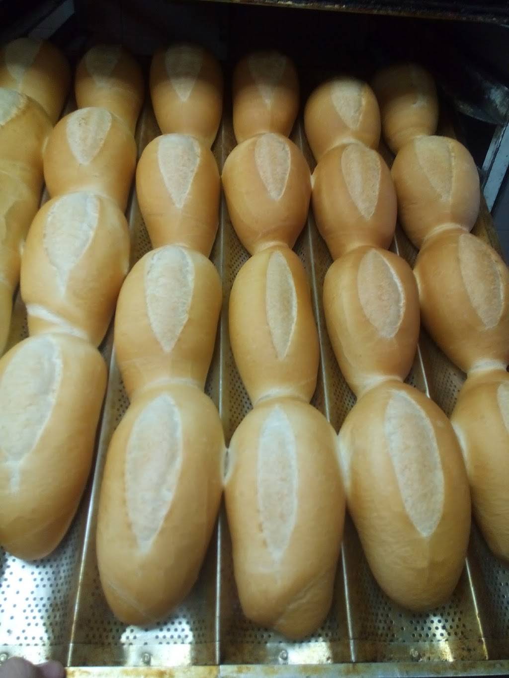 Supreme Pizzeria & Bakery | restaurant | 7514 Castor Ave, Philadelphia, PA 19152, USA | 2157227464 OR +1 215-722-7464