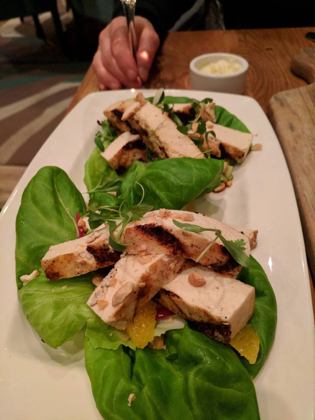 White Dog Cafe Haverford | restaurant | 379 Lancaster Ave, Haverford, PA 19041, USA | 6108964556 OR +1 610-896-4556