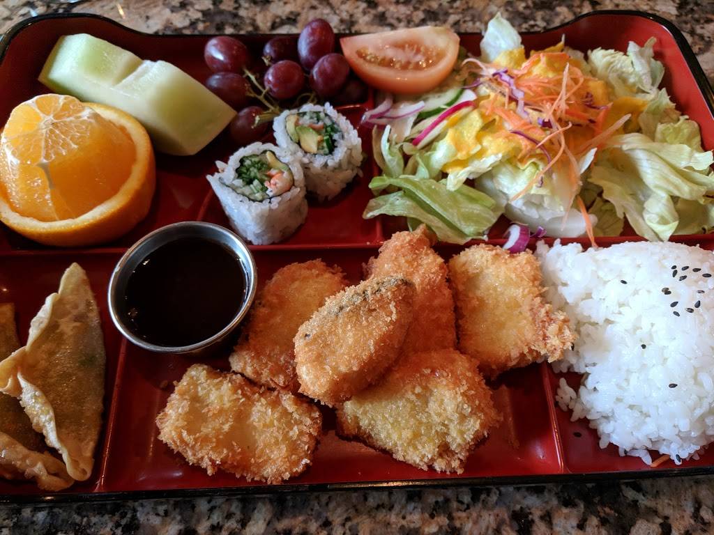 Fins Sushi & Grill | restaurant | 354 Chestnut Hill Ave, Brighton, MA 02135, USA | 6177310018 OR +1 617-731-0018