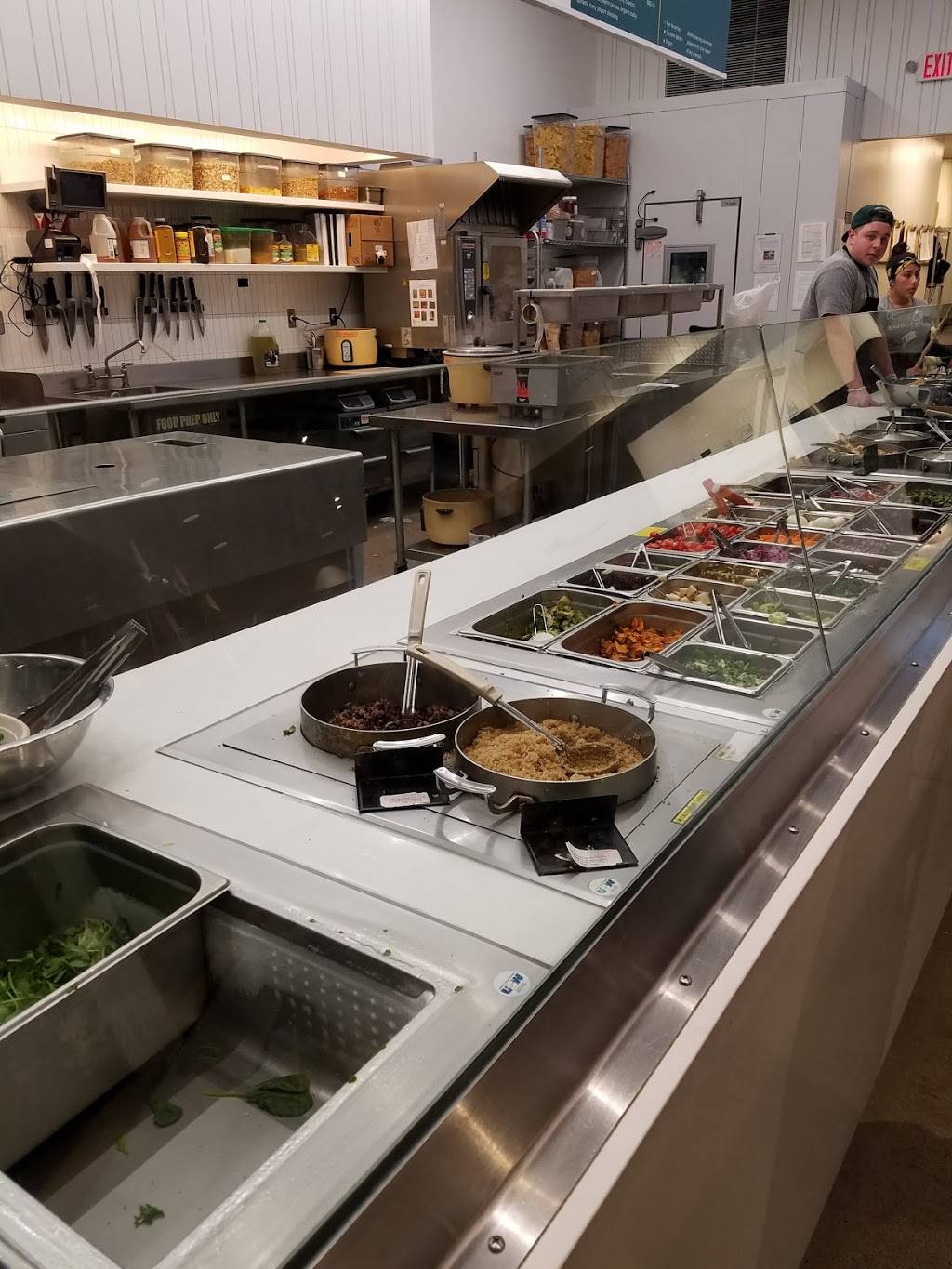 sweetgreen | meal takeaway | 675 Market St, Lynnfield, MA 01940, USA | 7813425540 OR +1 781-342-5540