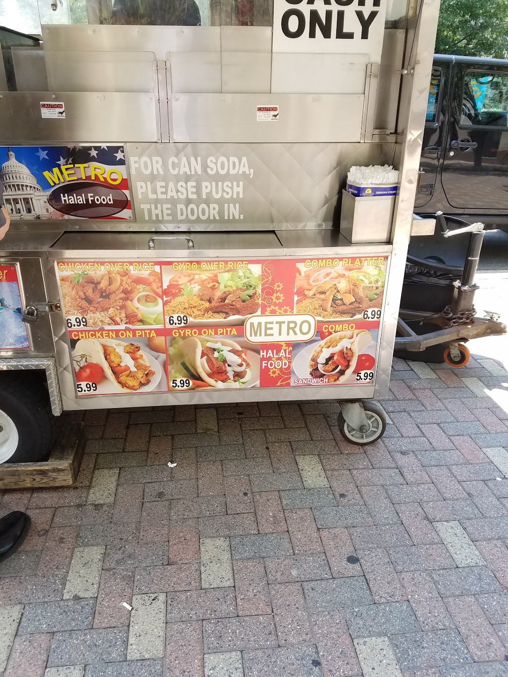 Metro Halal Food Cart | restaurant | 4201 Wilson Blvd, Arlington, VA 22203, USA | 7036240212 OR +1 703-624-0212