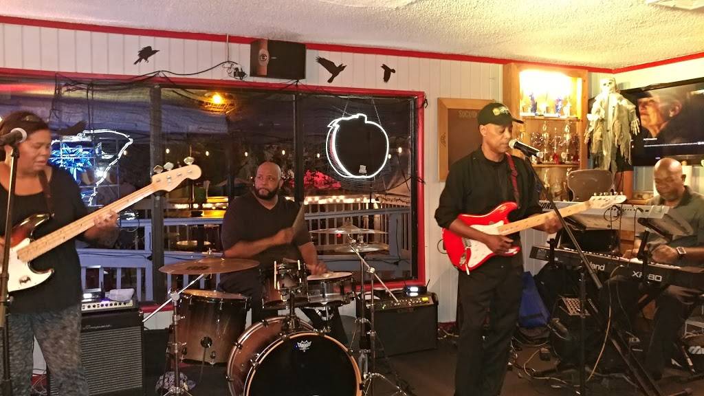 Deckerz | restaurant | 90 Hillside Dr S, North Myrtle Beach, SC 29582, USA | 8432801200 OR +1 843-280-1200