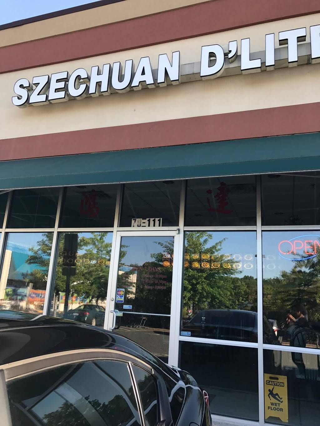 Szechuan Dlite | restaurant | 70 Doc Stone Rd #111, Stafford, VA 22556, USA | 5402881086 OR +1 540-288-1086