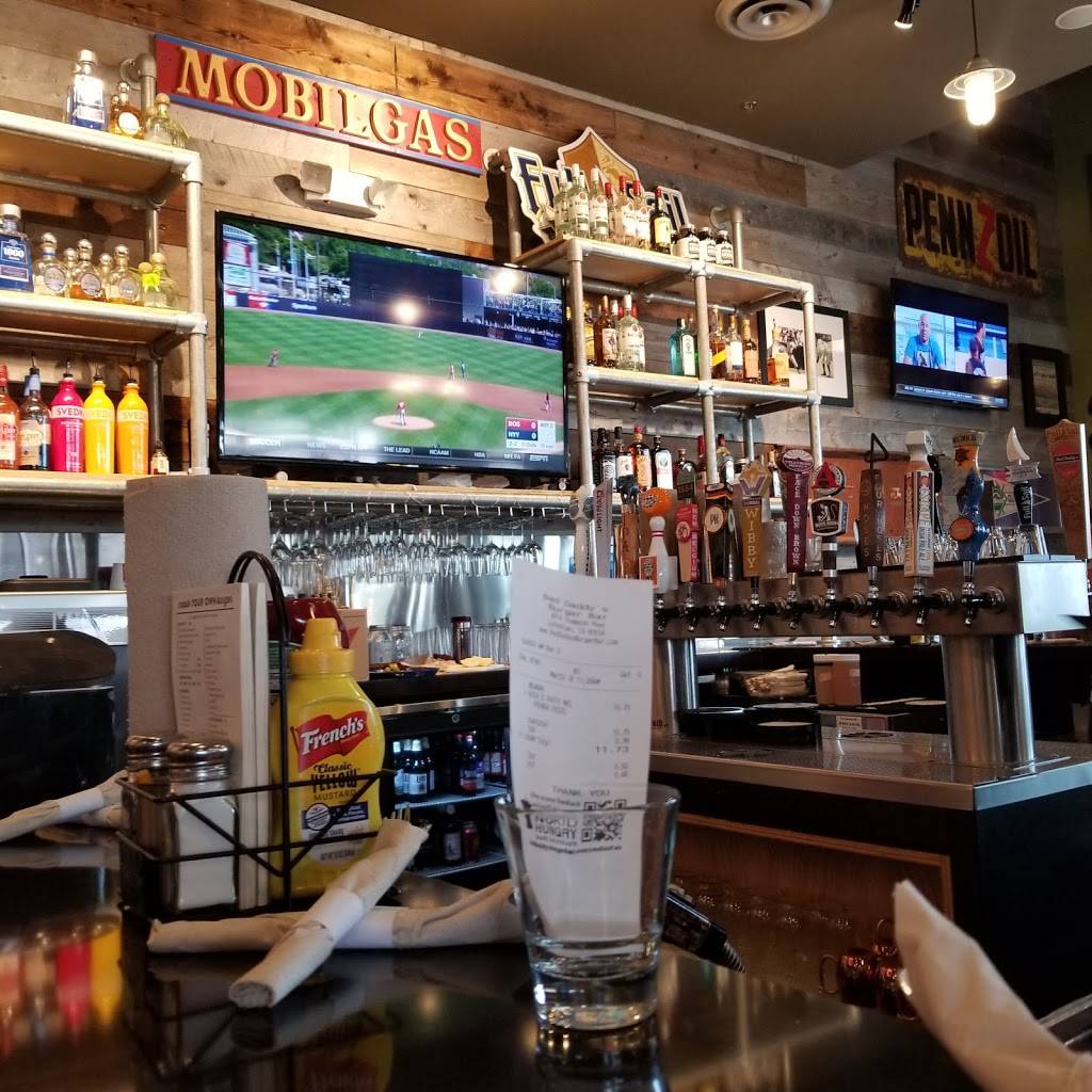 Bad Daddys Burger Bar | restaurant | 4928 Thompson Pkwy, Johnstown, CO 80534, USA | 9706674978 OR +1 970-667-4978