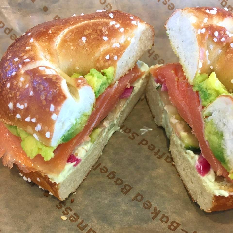 Einstein Bros. Bagels | cafe | 660 W Brandon Blvd #R60, Brandon, FL 33511, USA | 8136610633 OR +1 813-661-0633